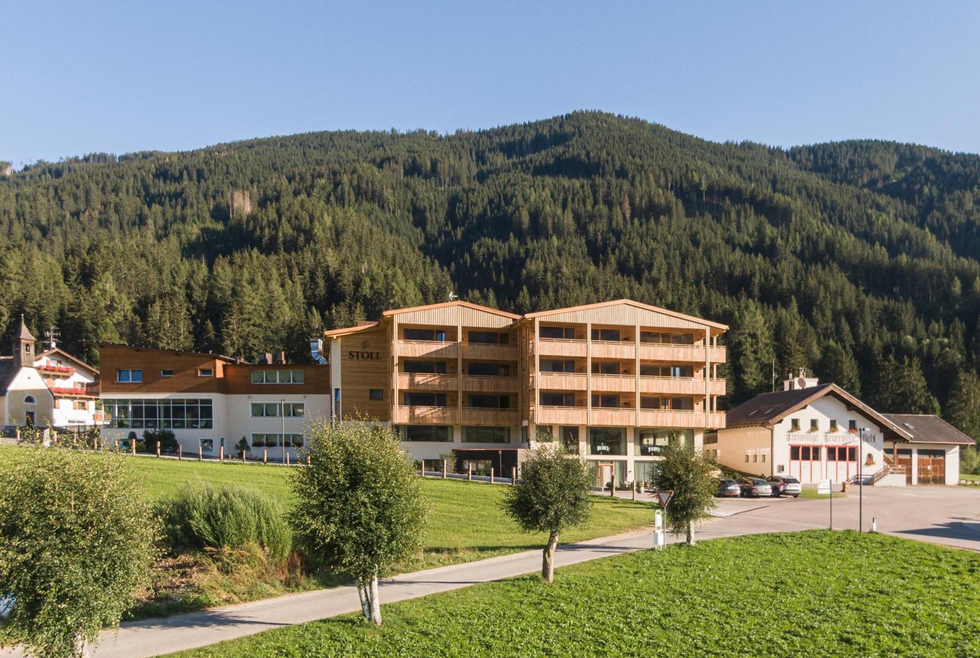 Alpine Nature Hotel Stoll Planca di Sopra Exterior photo